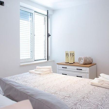 Three Bedroom Apartment With Old Town View - Orlanda'S Apartment ドゥブロブニク エクステリア 写真