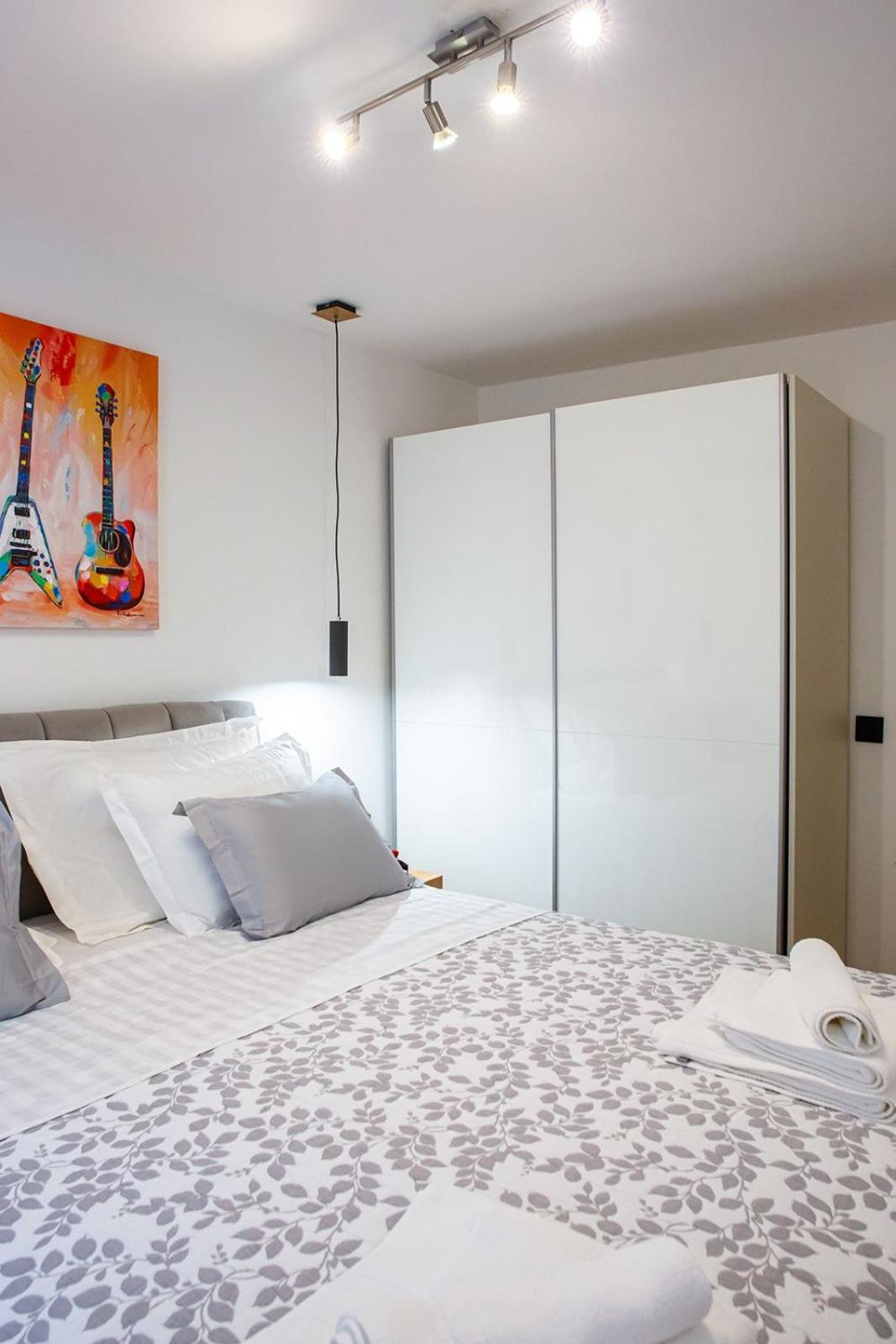 Three Bedroom Apartment With Old Town View - Orlanda'S Apartment ドゥブロブニク エクステリア 写真